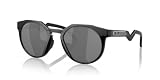 HSTN y Oakley: análisis y comparativa de la mejor ropa juvenil que marca tendencia